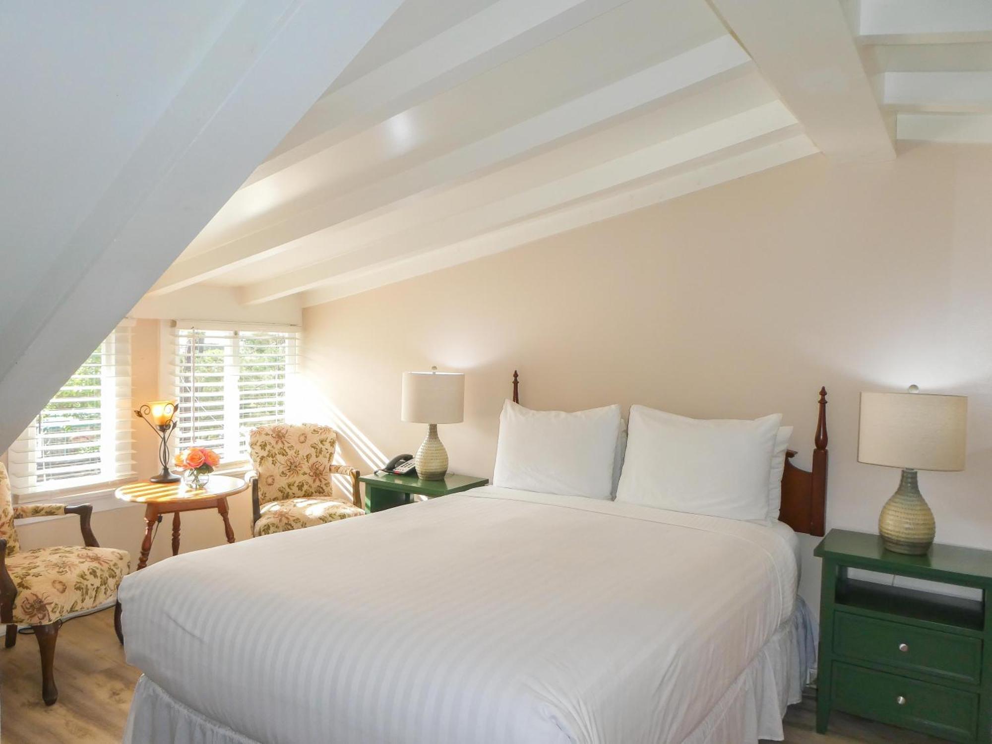 Carmel Green Lantern Inn Eksteriør billede